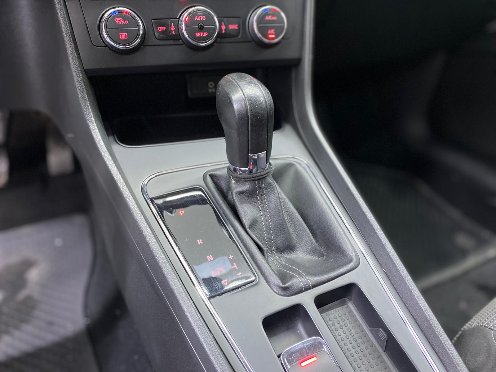 SEAT LEON 12